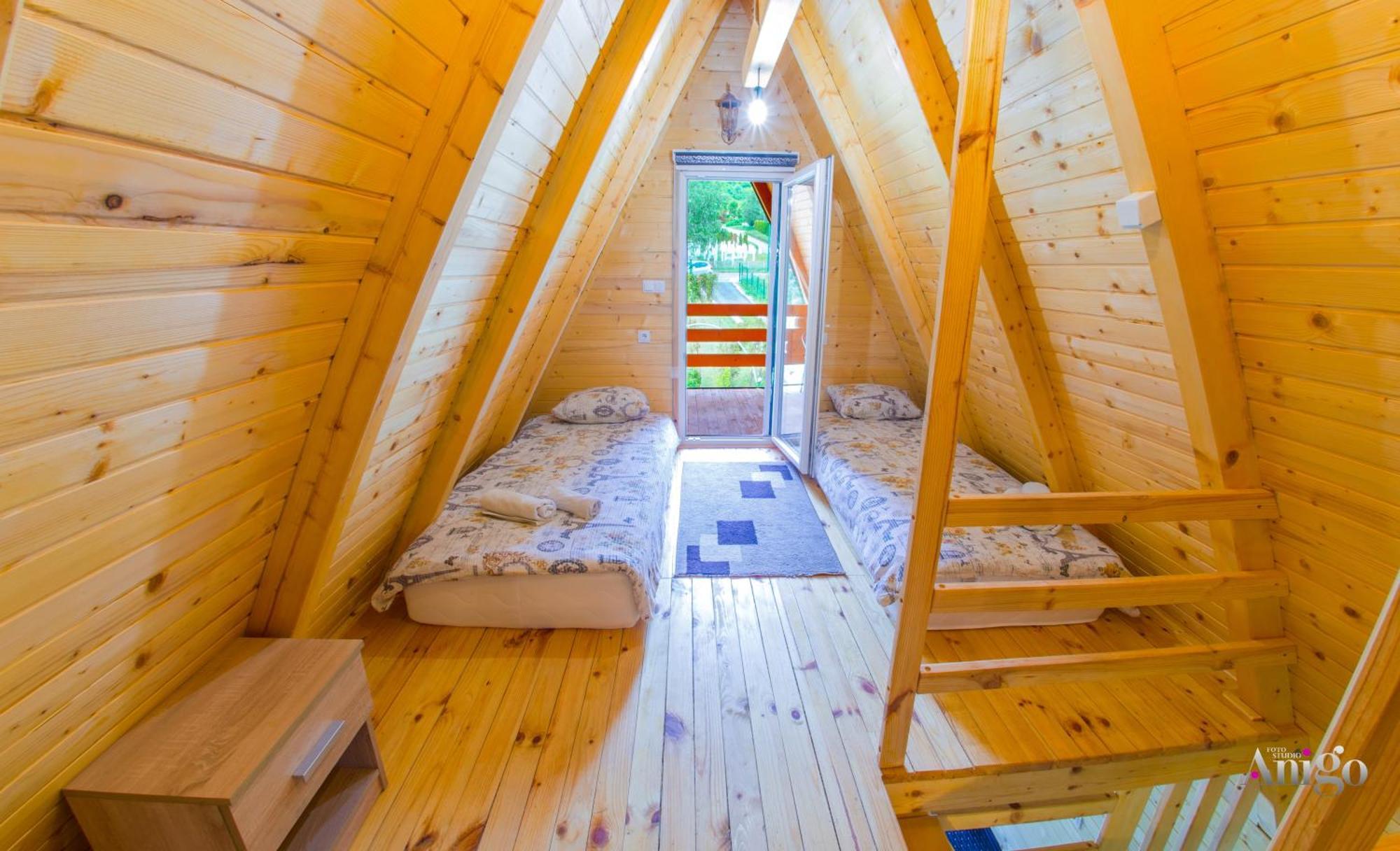 Pyramid Energy House Villa Visoko Exterior photo